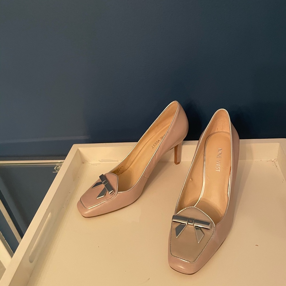 Bow tie silver heels from Nine West